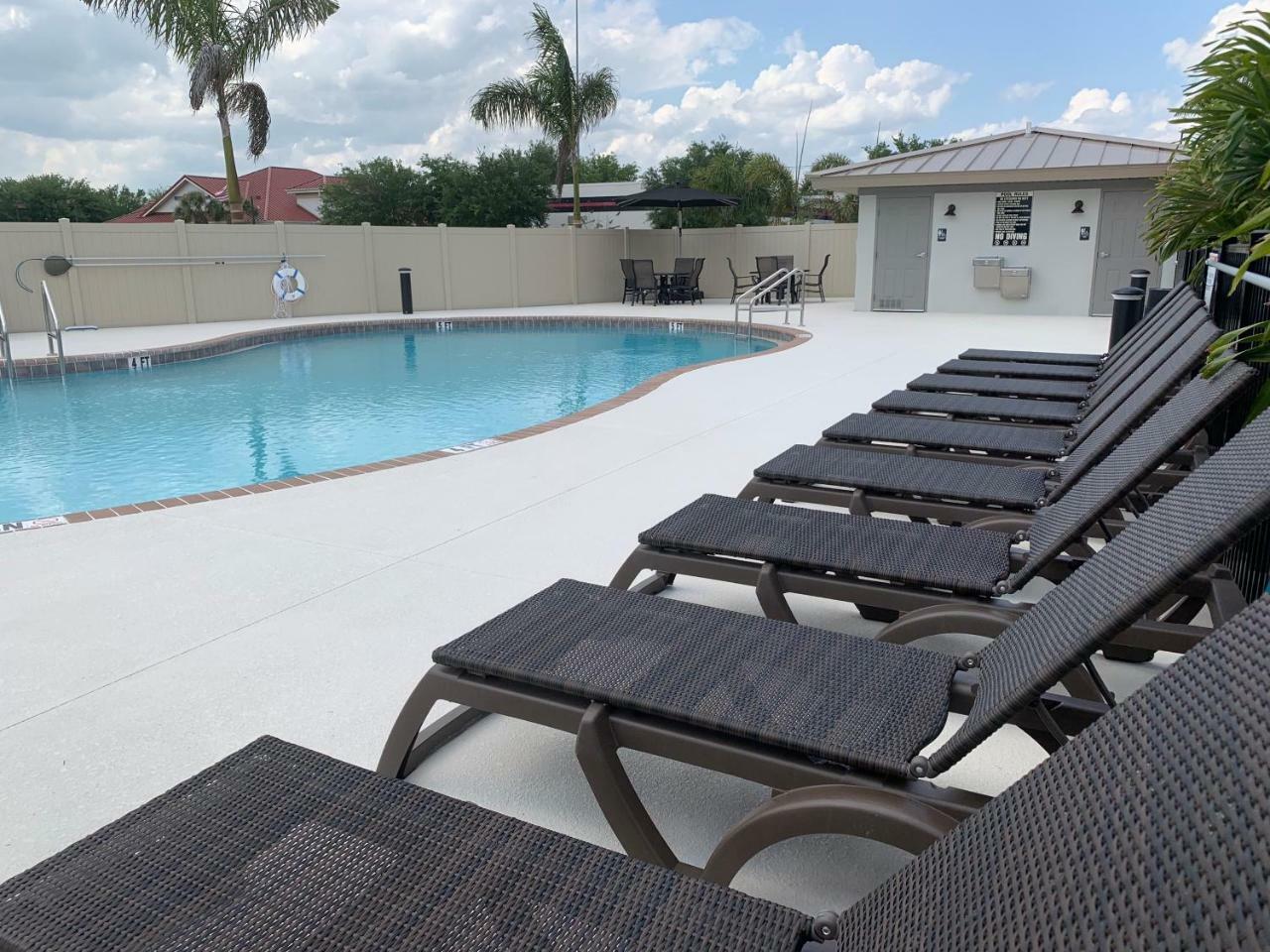 Mainstay Suites Sarasota I-75 Fruitville Экстерьер фото